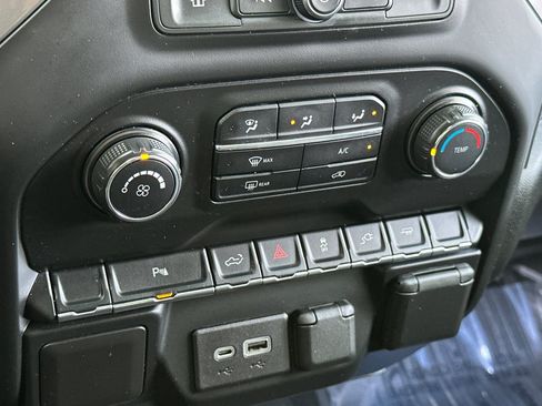 Used 2021 Chevrolet Silverado 1500 W/T w/ WT Value Package RWD image 17