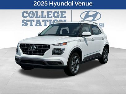 Used 2025 Hyundai Venue SEL