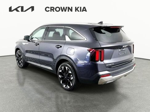 Certified 2025 Kia Sorento EX FWD image 7