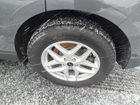 Certified 2024 Ford Edge SEL image 8