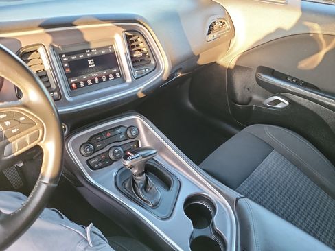Used 2020 Dodge Challenger SXT image 11