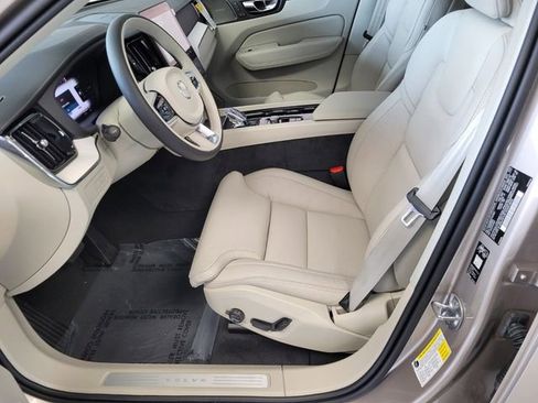 New 2026 Volvo XC60 T8 Ultra w/ Protection Package Premier image 9