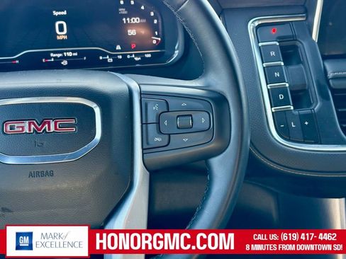 Used 2024 GMC Yukon XL SLT image 29
