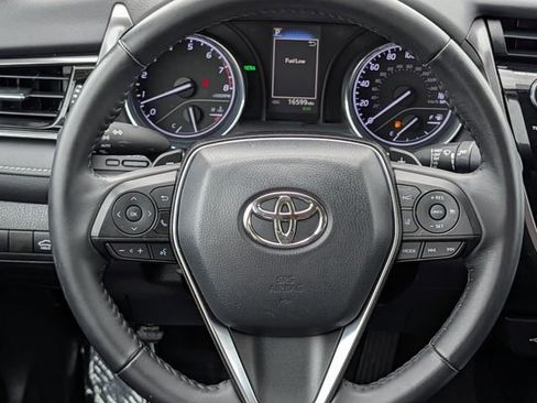 Used 2020 Toyota Camry SE w/ Convenience Package image 13