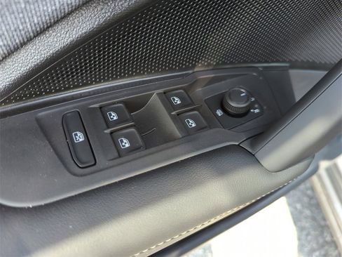 New 2026 Volkswagen Tiguan S image 25