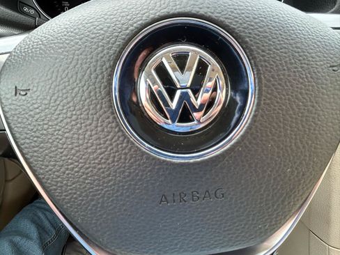 Used 2016 Volkswagen Passat 1.8T SE FWD image 21