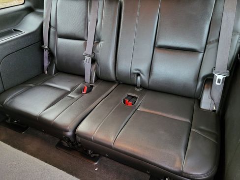 Used 2014 GMC Yukon Denali image 17