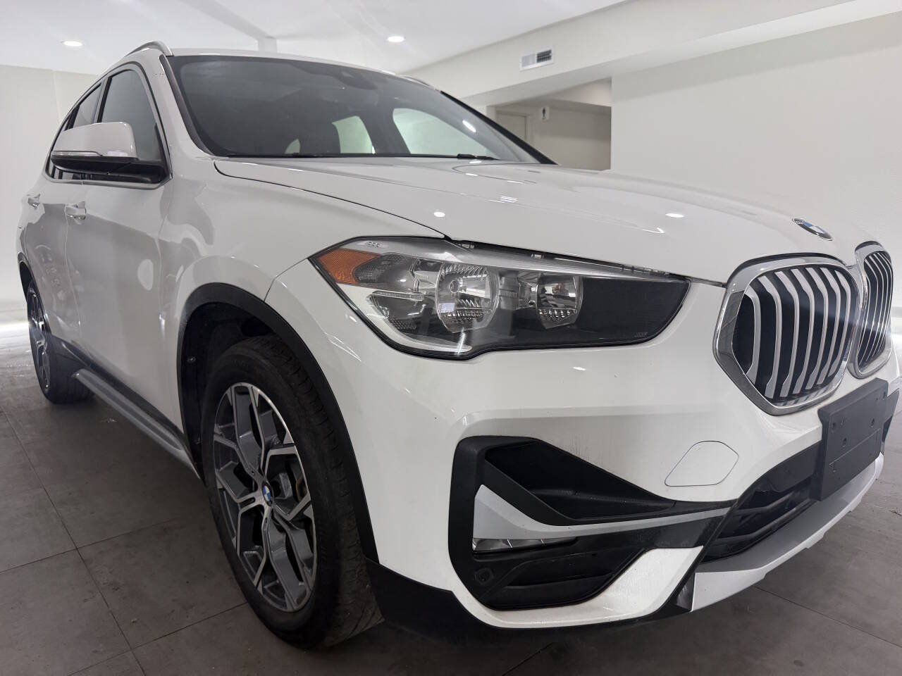 Used 2020 BMW X1 xDrive28i w/ Convenience Package AWD/4WD image 9