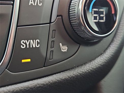 Used 2022 Chevrolet Equinox RS image 23