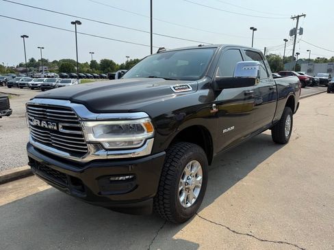 Used 2024 RAM 2500 Laramie w/ Safety Group AWD/4WD image 2