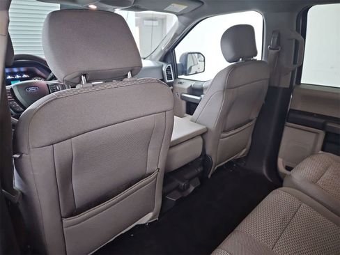 Used 2018 Ford F150 XLT image 18