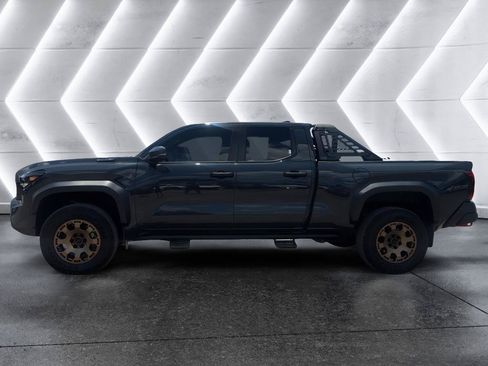 Used 2024 Toyota Tacoma 4x4 Double Cab Hybrid image 4