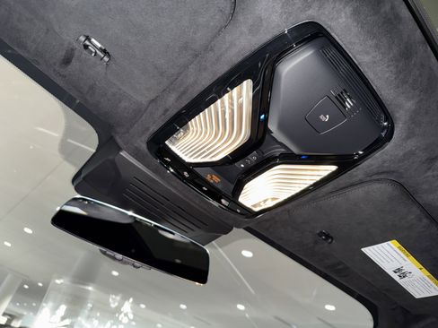 New 2026 BMW X7 xDrive40i w/ M Sport Package image 23