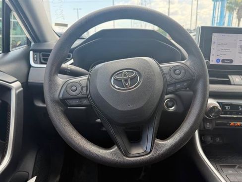 Used 2025 Toyota RAV4 XLE FWD image 12