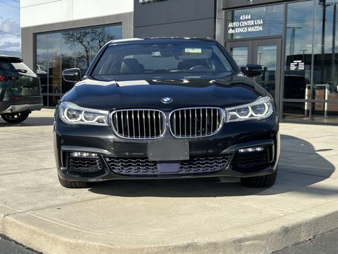 Used 2016 BMW 750i xDrive image 2