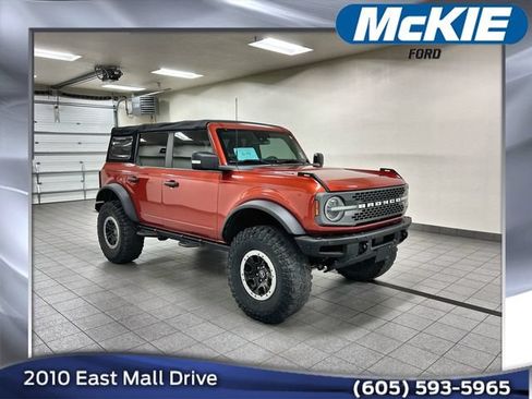Certified 2022 Ford Bronco Badlands w/ Sasquatch Package AWD/4WD image 1