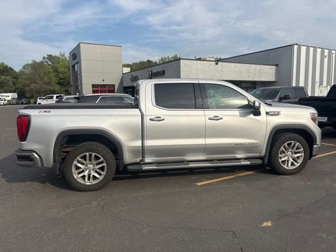 Used 2019 GMC Sierra 1500 SLT w/ SLT Premium Package AWD/4WD image 10