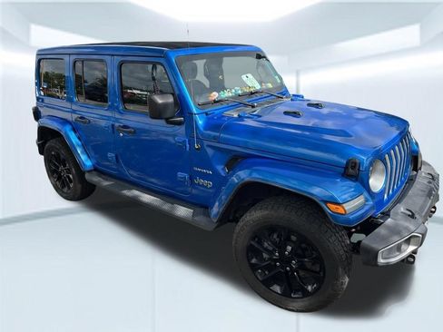 Used 2021 Jeep Wrangler Unlimited Sahara w/ Cold Weather Group AWD/4WD image 2