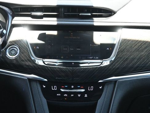 Used 2020 Cadillac XT6 Premium Luxury FWD image 14