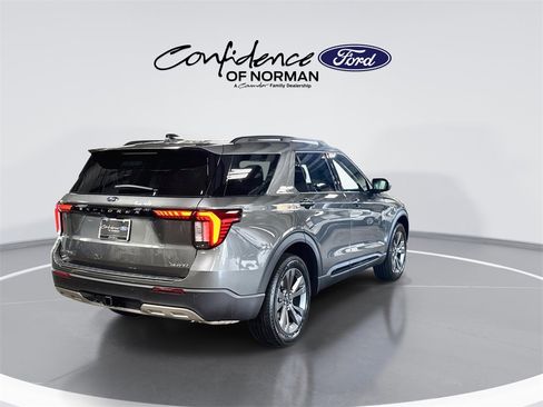New 2026 Ford Explorer Active image 8