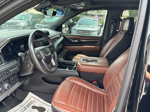 Used 2023 GMC Yukon Denali Ultimate AWD/4WD image 21