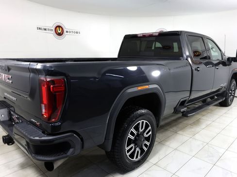 Used 2020 GMC Sierra 2500 AT4 w/ AT4 Premium Package AWD/4WD image 3