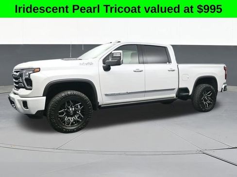 Used 2024 Chevrolet Silverado 2500 High Country w/ Technology Package AWD/4WD image 7