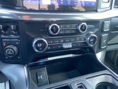 Used 2021 Ford F150 Lariat w/ Equipment Group 502A High image 20