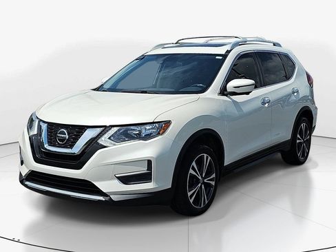 Used 2019 Nissan Rogue SV w/ Sun & Sound Touring Package FWD image 11