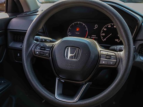 Used 2023 Honda CR-V LX image 9