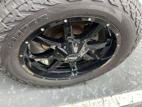 Used 2019 Ford F150 XLT w/ Equipment Group 302A Luxury image 19