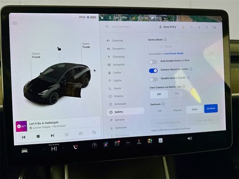 Used 2020 Tesla Model Y Long Range image 14