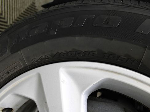 Used 2015 Ford Edge SE image 33