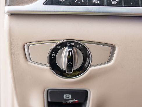 Used 2016 Mercedes-Benz S 550 4MATIC Sedan image 38