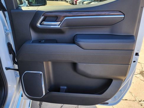 New 2026 GMC Sierra 1500 SLT w/ SLT Premium Plus Package image 40