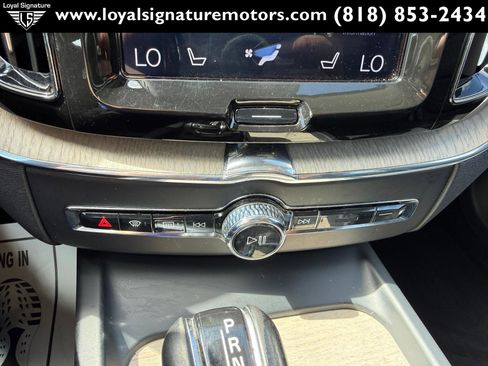 Used 2018 Volvo XC60 T6 Inscription w/ Luxury Seat Package image 34