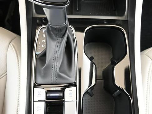 Certified 2025 Hyundai Tucson SEL AWD/4WD image 27