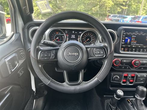 Used 2021 Jeep Wrangler Unlimited Sport AWD/4WD image 23