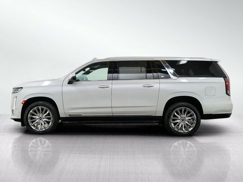 Used 2021 Cadillac Escalade ESV Premium Luxury AWD/4WD image 4