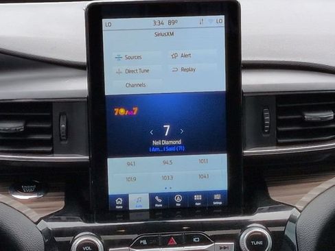 Certified 2022 Ford Explorer Limited w/ Limited Technology Package RWD image 18