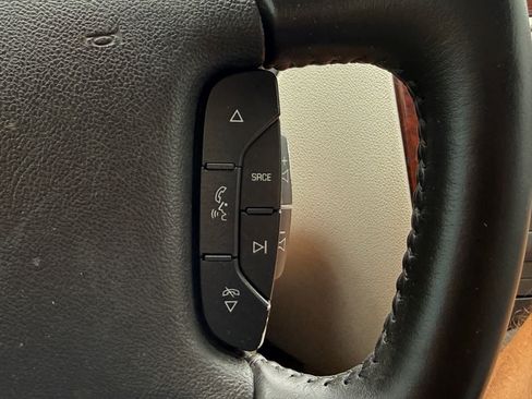 Used 2011 Chevrolet Impala LT FWD image 16