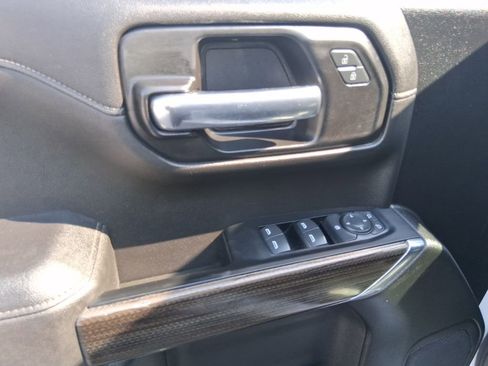 Used 2022 Chevrolet Silverado 1500 LT AWD/4WD image 12