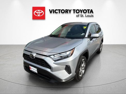 Used 2024 Toyota RAV4 XLE AWD/4WD image 7