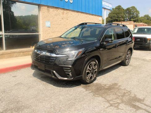 Used 2023 Subaru Ascent Limited AWD/4WD image 3
