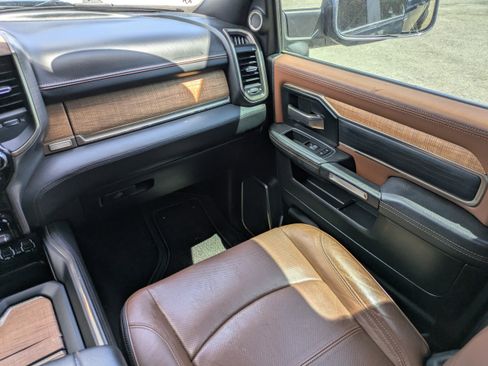 Used 2020 RAM 2500 Limited AWD/4WD image 16