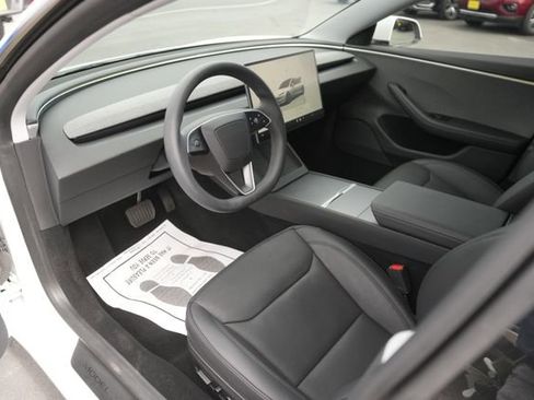 Used 2024 Tesla Model 3 Standard Range image 8