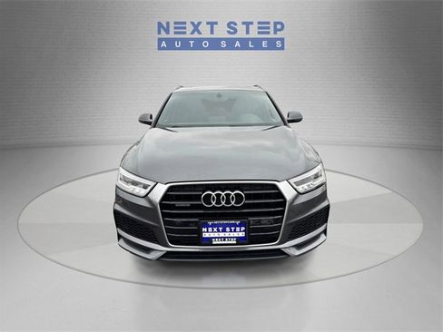 Used 2018 Audi Q3 2.0T Premium Plus w/ Premium Plus Package image 2