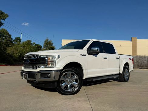 Used 2018 Ford F150 Lariat w/ Equipment Group 502A Luxury AWD/4WD image 17