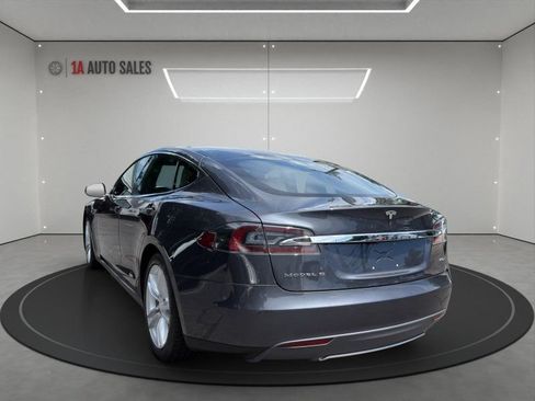 Used 2015 Tesla Model S 70D AWD/4WD image 3
