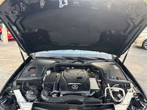 Used 2018 Mercedes-Benz E 300 4MATIC w/ Premium 1 Package image 11